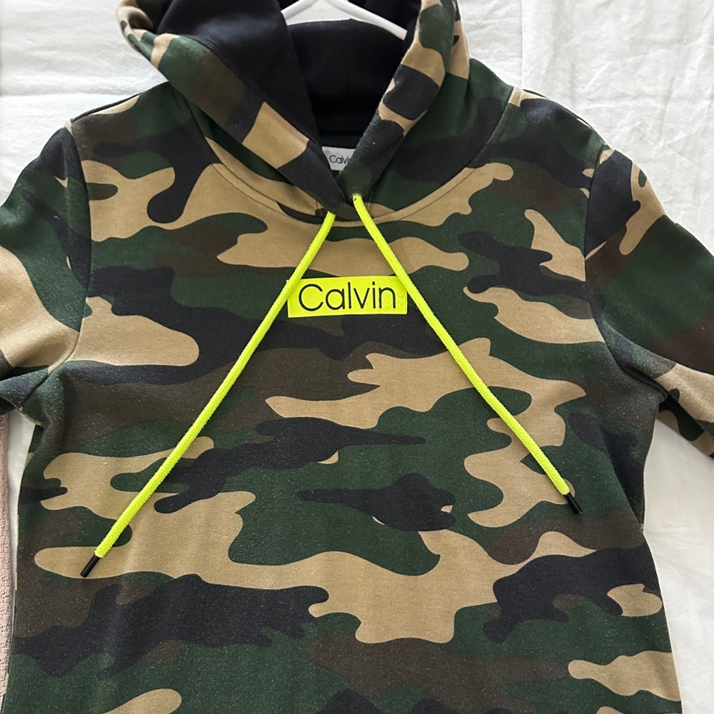 Calvin Klein Women’s long sleeve hoodie